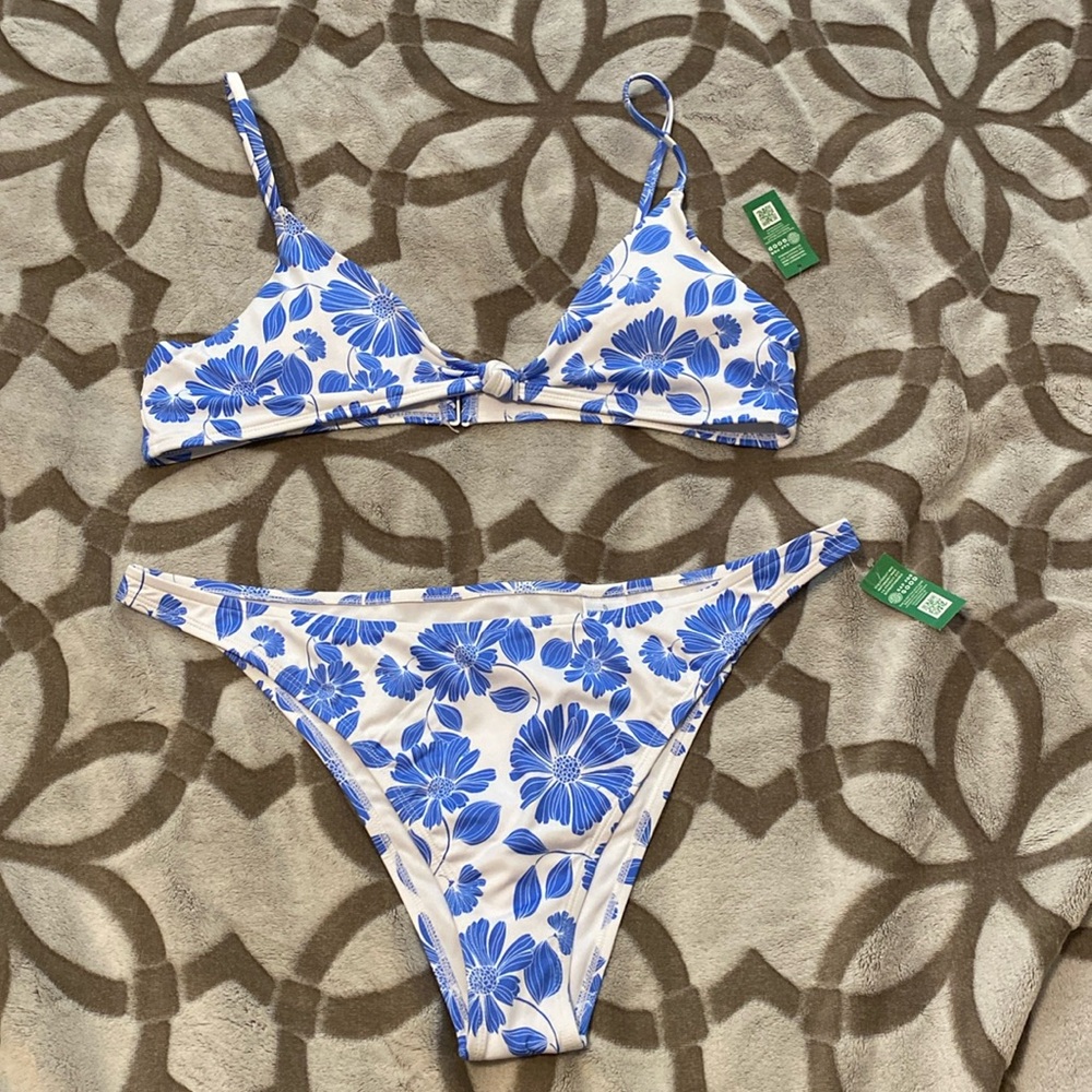 Blue & white floral bikini